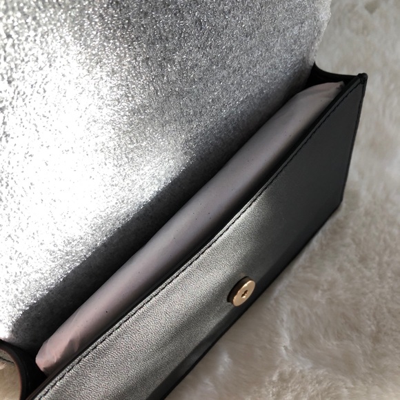 COACH Linear Quilting Belt/Crossbody with chain - Picture 15 of 16